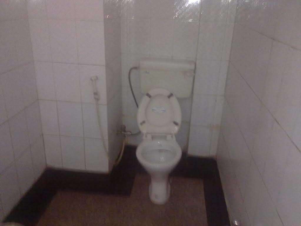 Venus Inn Bhubaneswar Buitenkant foto