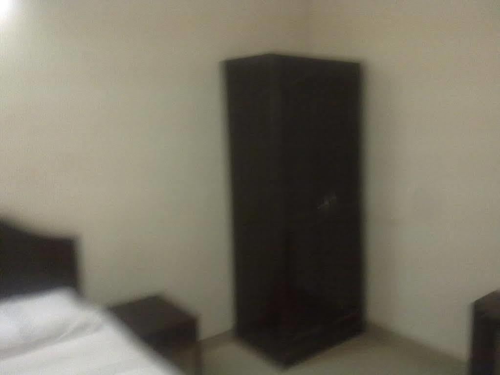 Venus Inn Bhubaneswar Buitenkant foto