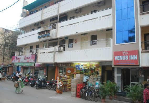 Venus Inn Bhubaneswar Buitenkant foto