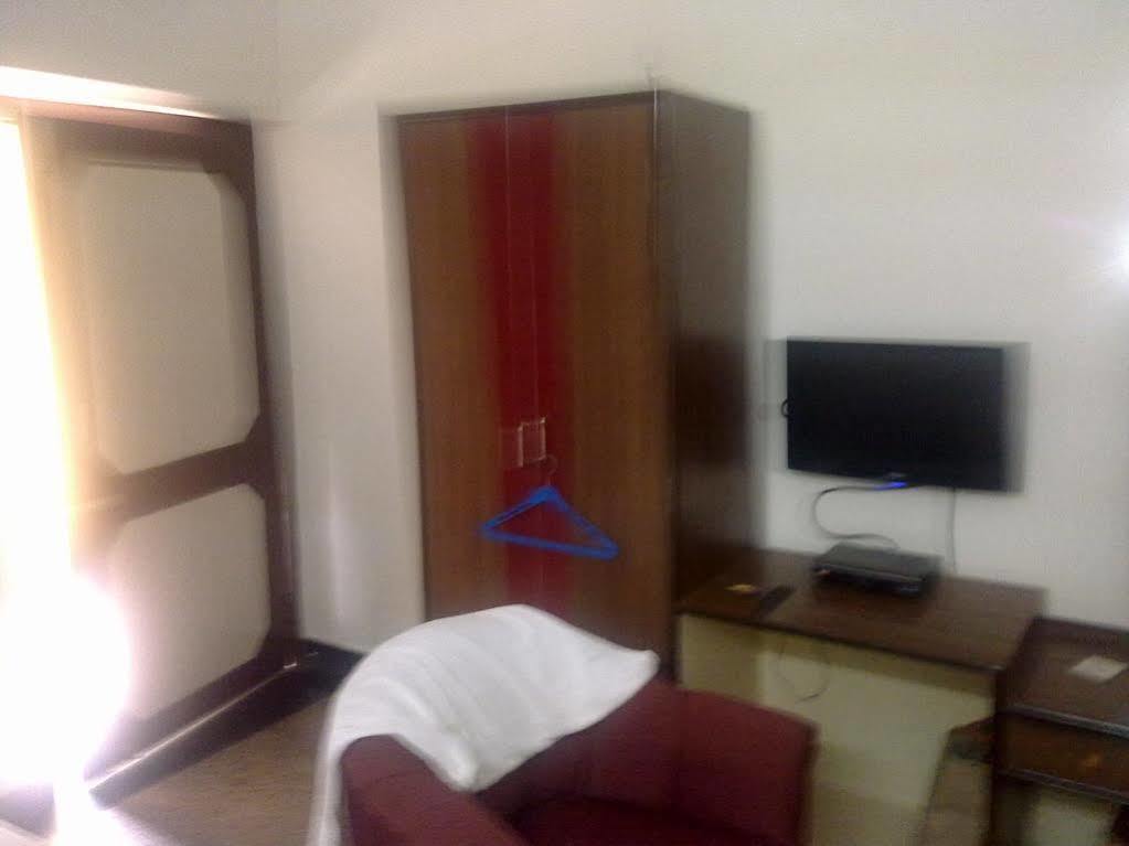 Venus Inn Bhubaneswar Buitenkant foto
